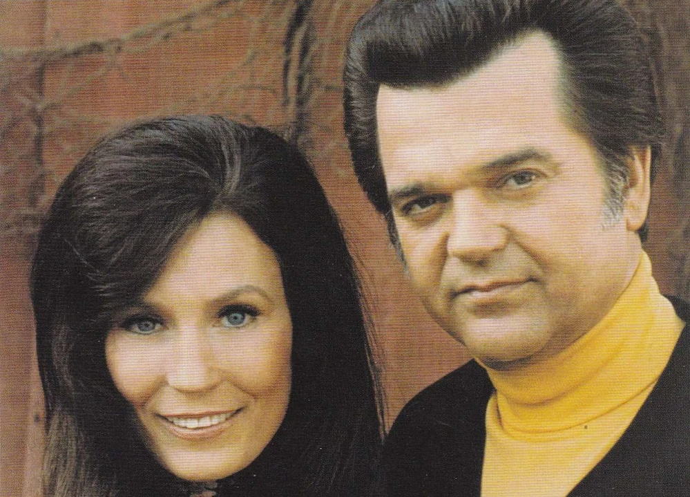 Remember When Conway Twitty and Loretta Lynn Hit No.1 with ‘Louisiana Woman, Mississippi Man?’ - Country Now