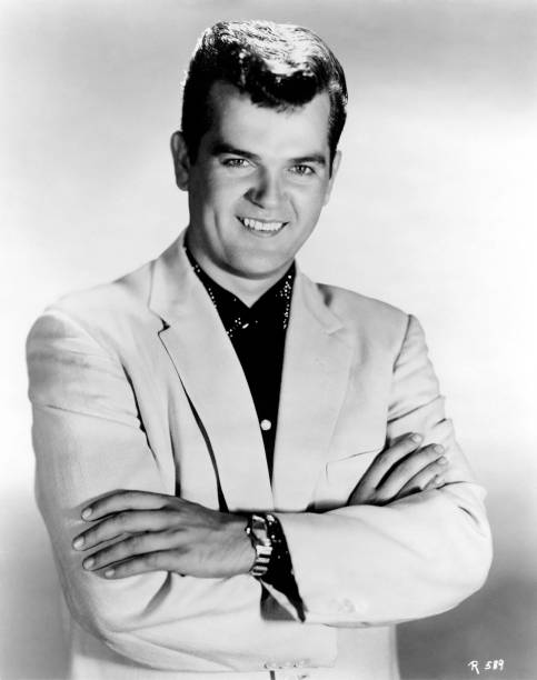 Conway Twitty – Linda On My Mind