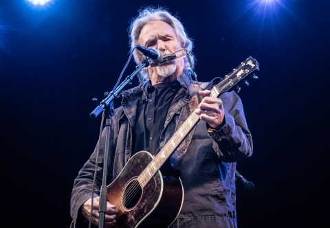 Kris Kristofferson – Hall Of Angels