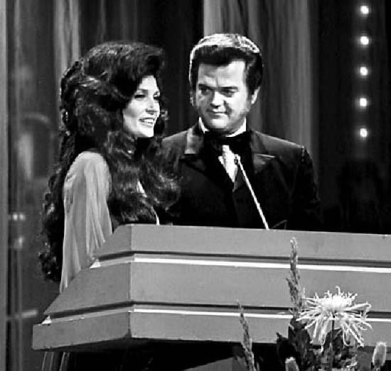 From Seven ’till Ten – Conway Twitty and Loretta Lynn